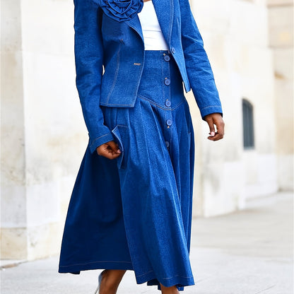 Żakiet dżinsowy z aplikacjami i plisowana spódnica Rewers