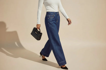 Wide Leg, Które Pracują dla Sylwetki – Niebieskie Jeansy z Wysokim Stanem i Charakterem Vintage