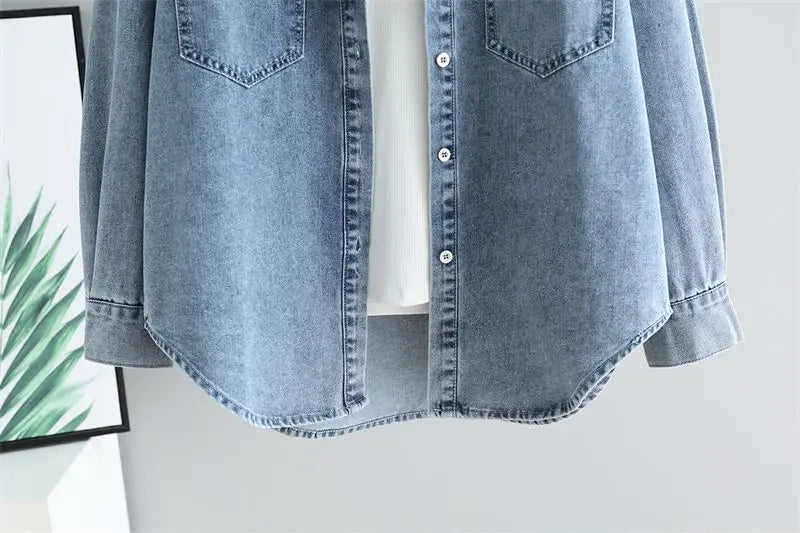 Koszula Jeansowa Damska Overshirt z Kieszeniami