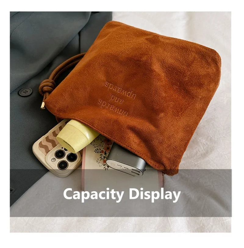 Damska listonoszka zamszowa Square