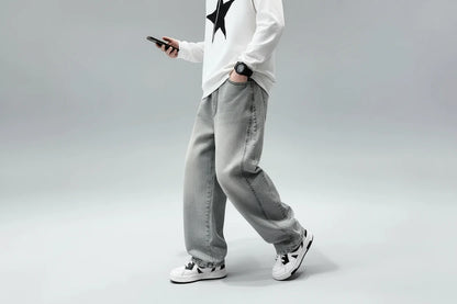 Jasnoszare jeansowe spodnie chłopięce – wygodny denim dziecięcy