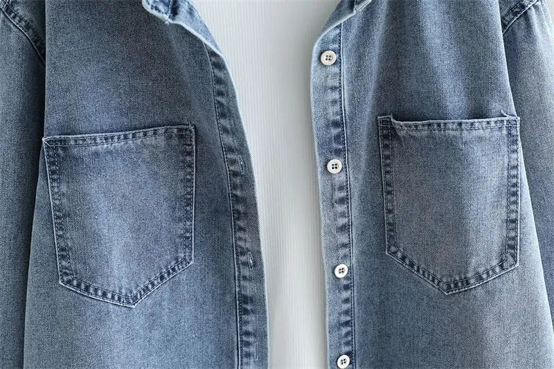 Koszula Jeansowa Damska Overshirt z Kieszeniami