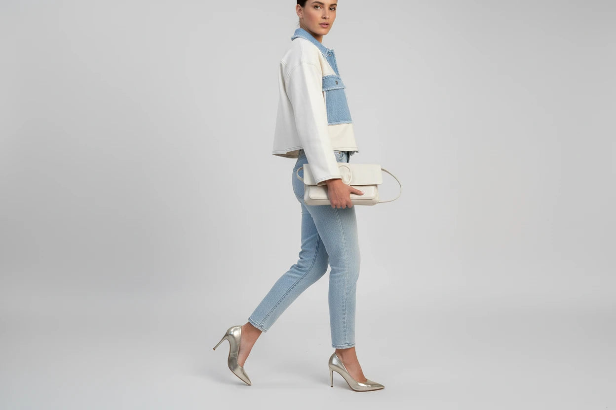 Damska kurtka jeansowa biała