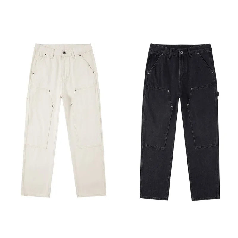 Białe jeansy męskie z naszywką na udzie – proste spodnie denim cargo z nitami