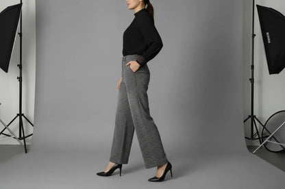 Wide leg
Luźne Damskie Spodnie Jeansowe w Paski – Styl Retro